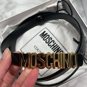 Moschino patent leather belt